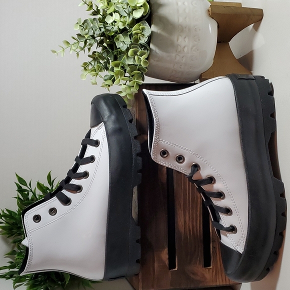 Converse Surface Fusion Lugged Chuck Taylor All Star /572570C - Picture 4 of 12